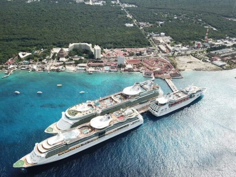 Cruceros crecen en Caribe mientras bajan ferrys y tráfico aéreo
